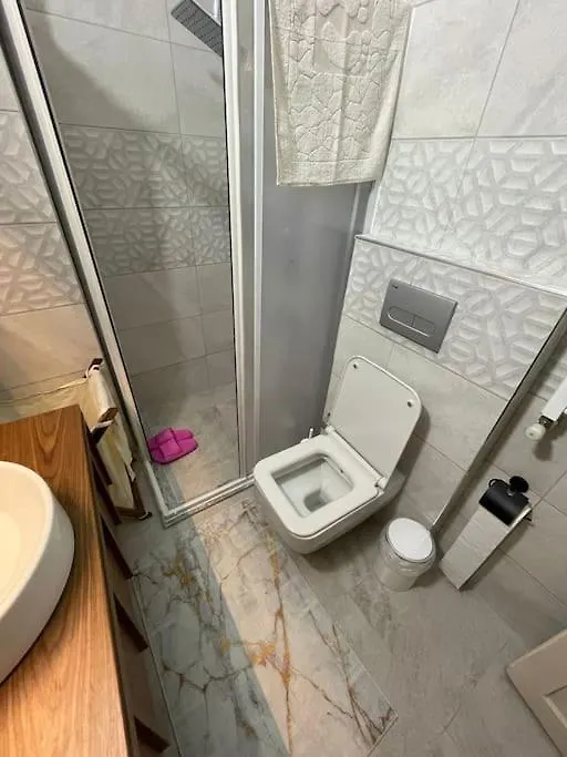 Cift Klimali, 110M2, 3+1, Metro 5Dk, 1000Mbps Inte Apartment Izmir Turkey