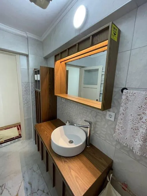 Cift Klimali, 110M2, 3+1, Metro 5Dk, 1000Mbps Inte Apartment Izmir