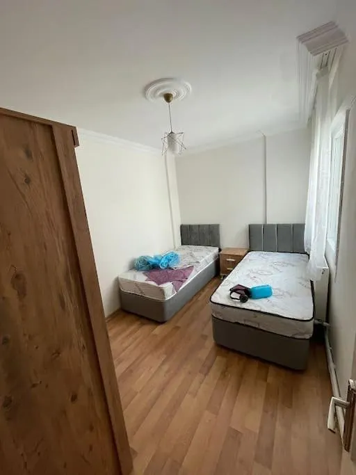Cift Klimali, 110M2, 3+1, Metro 5Dk, 1000Mbps Inte Apartment Izmir